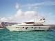 Mochi Craft 56, floating hotel a Lampedusa: noleggio imbarcazione intera