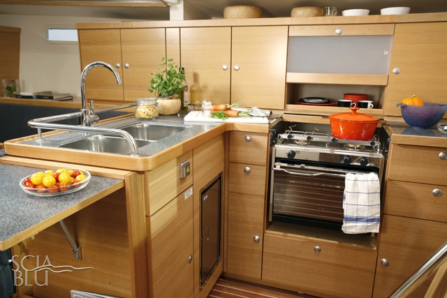 Hanse 430: cucina