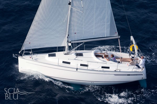 Bavaria 32 cruiser