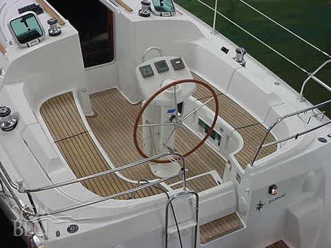 Sun Odyssey 35