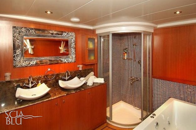 Il bagno della cabina doppia