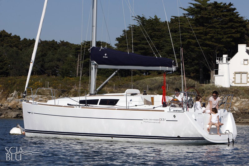 Sun Odyssey 33i