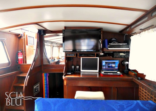 Motor Sailer 60''